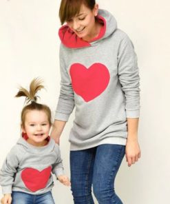 matching mom and daughter sweaters